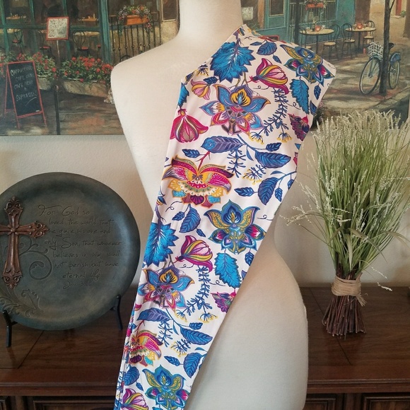 Colorful flowers - Picture 2 of 3